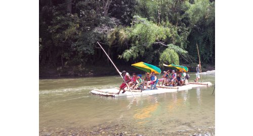 Balsaje por el rio la vieja